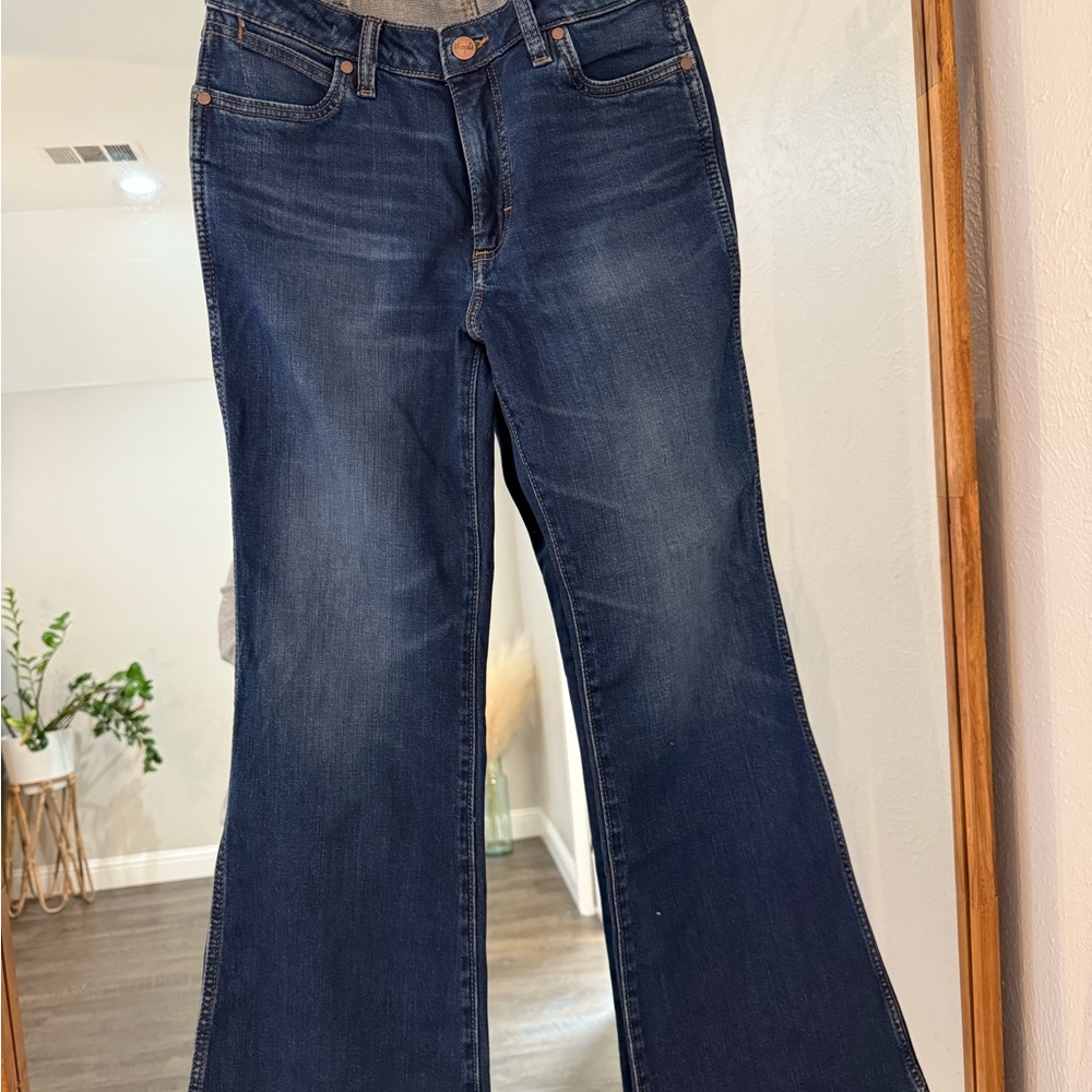 Women's Women's Wrangler Retro Premium High Rise Trouser Jean Size 28 X 32